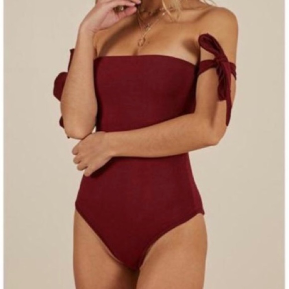 NWT Showpo Bodysuit